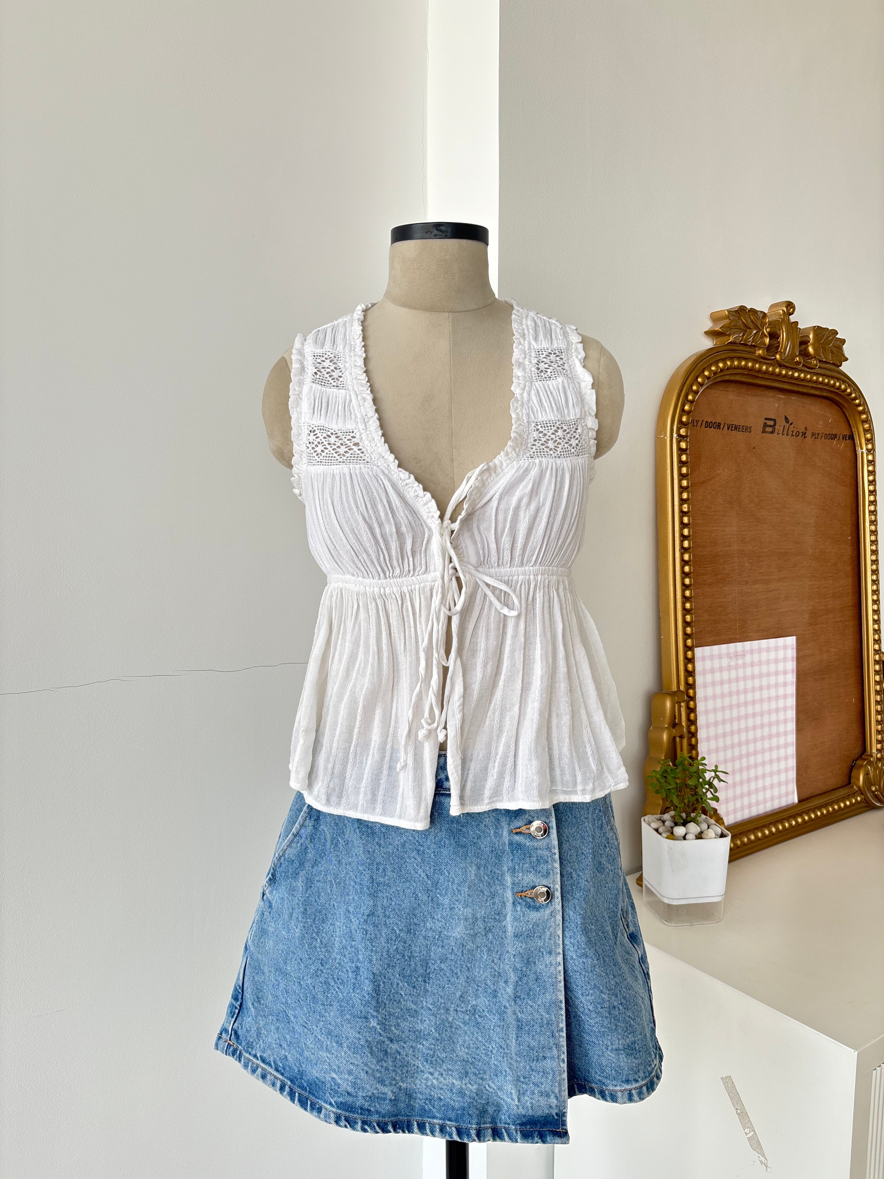 Ellie Tie-Up Top in White (2XS-3XL)