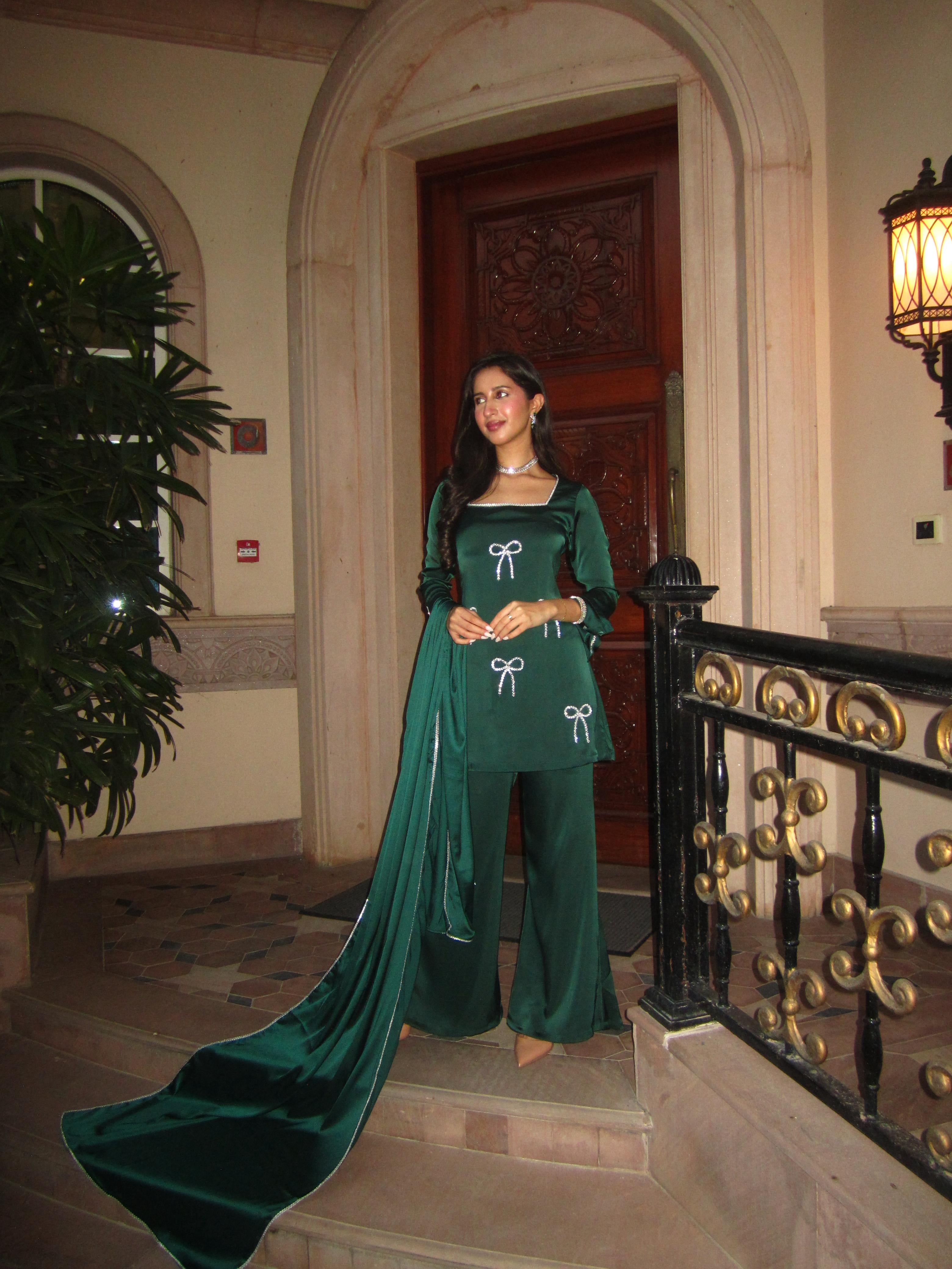 Pari Suit Set in Deep Green