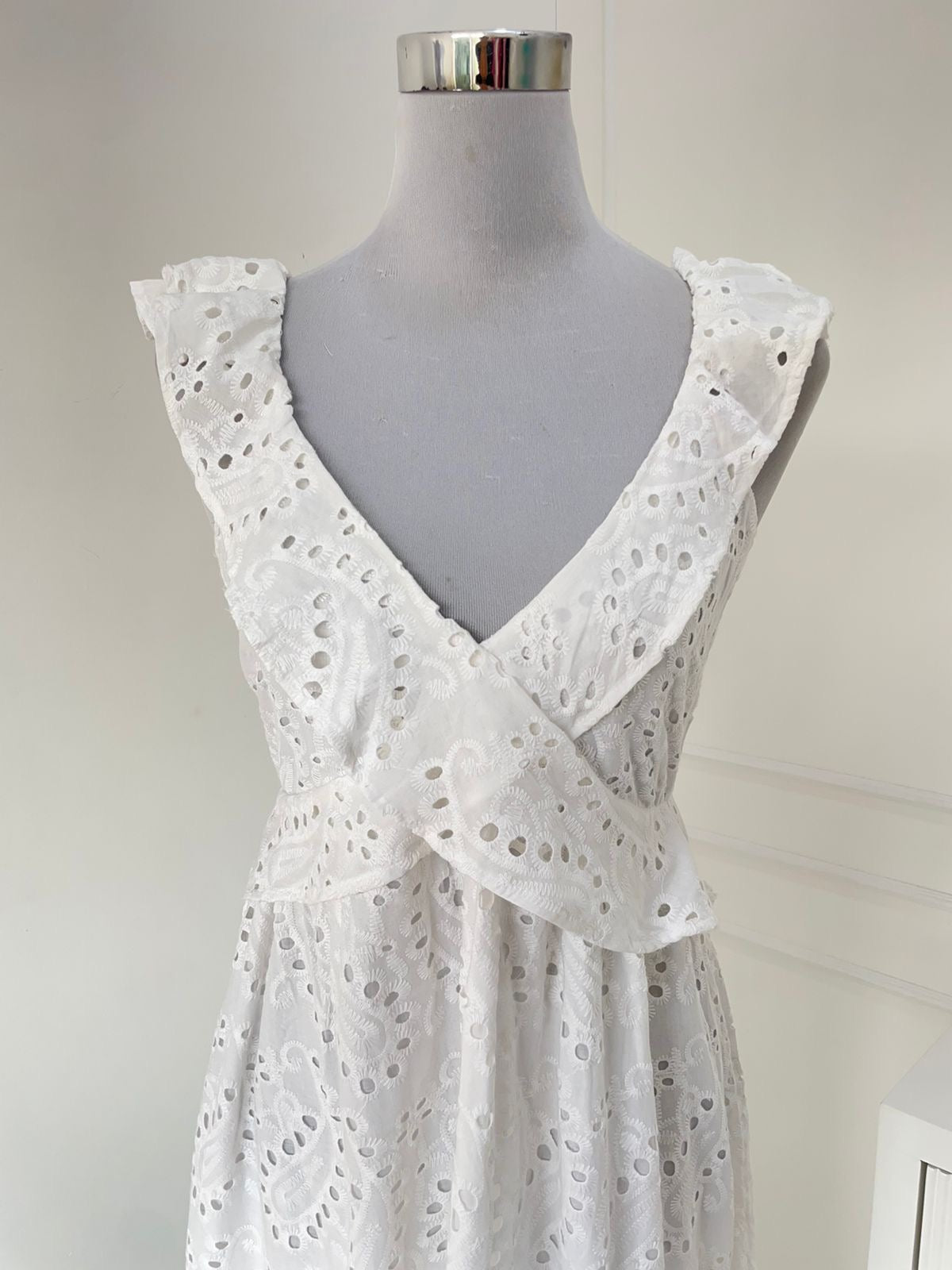 Athena Eyelet Dress (S-2XL)