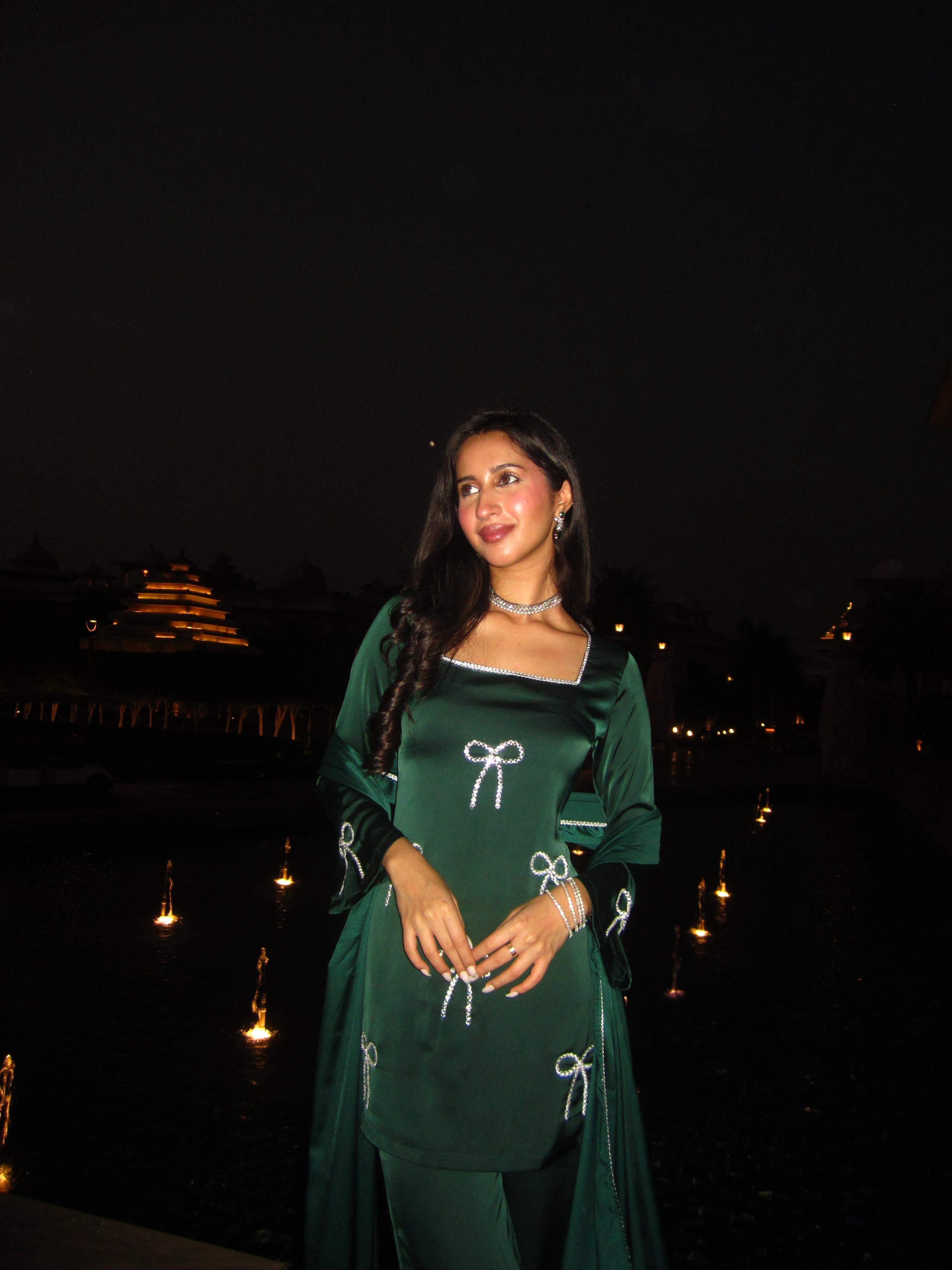 Pari Suit Set in Deep Green