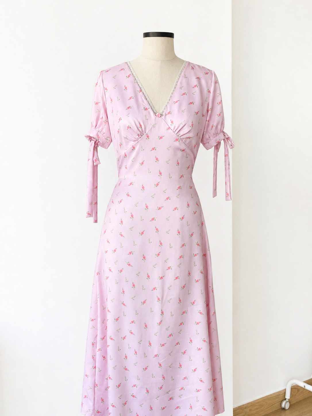 Lucine Satin Dress in Pink Floral - SAMPLE
