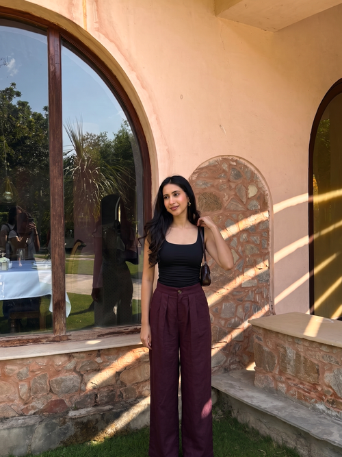 Gigi Classic Linen Pants in Burgundy
