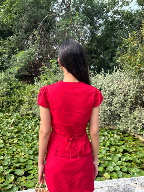 Mon Cherie Scallop Top in Crimson