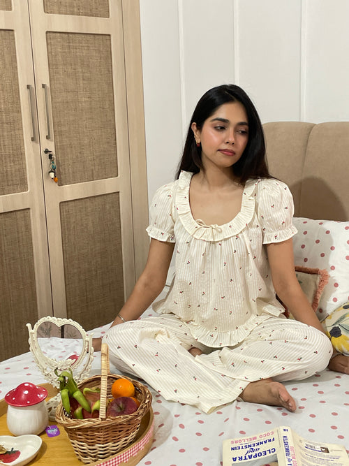 Sleepy Girl Cherry Set in Cream