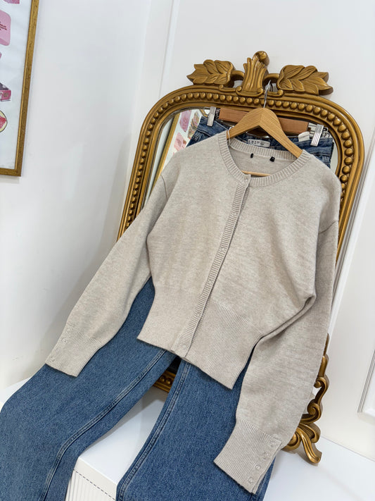 Mila Buttoned Cardigan in Grey (M-L)