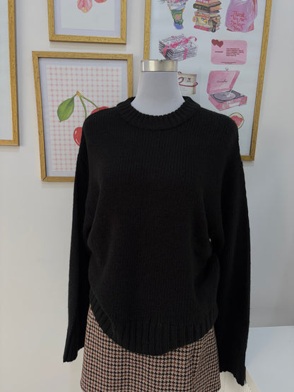 Black Chunky Pullover (XS-3XL)