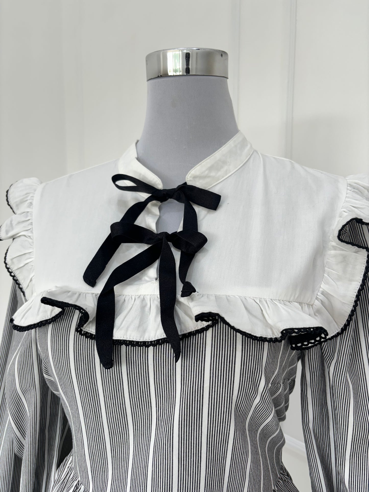 Striped Ribbon Top (XXS-XXL)