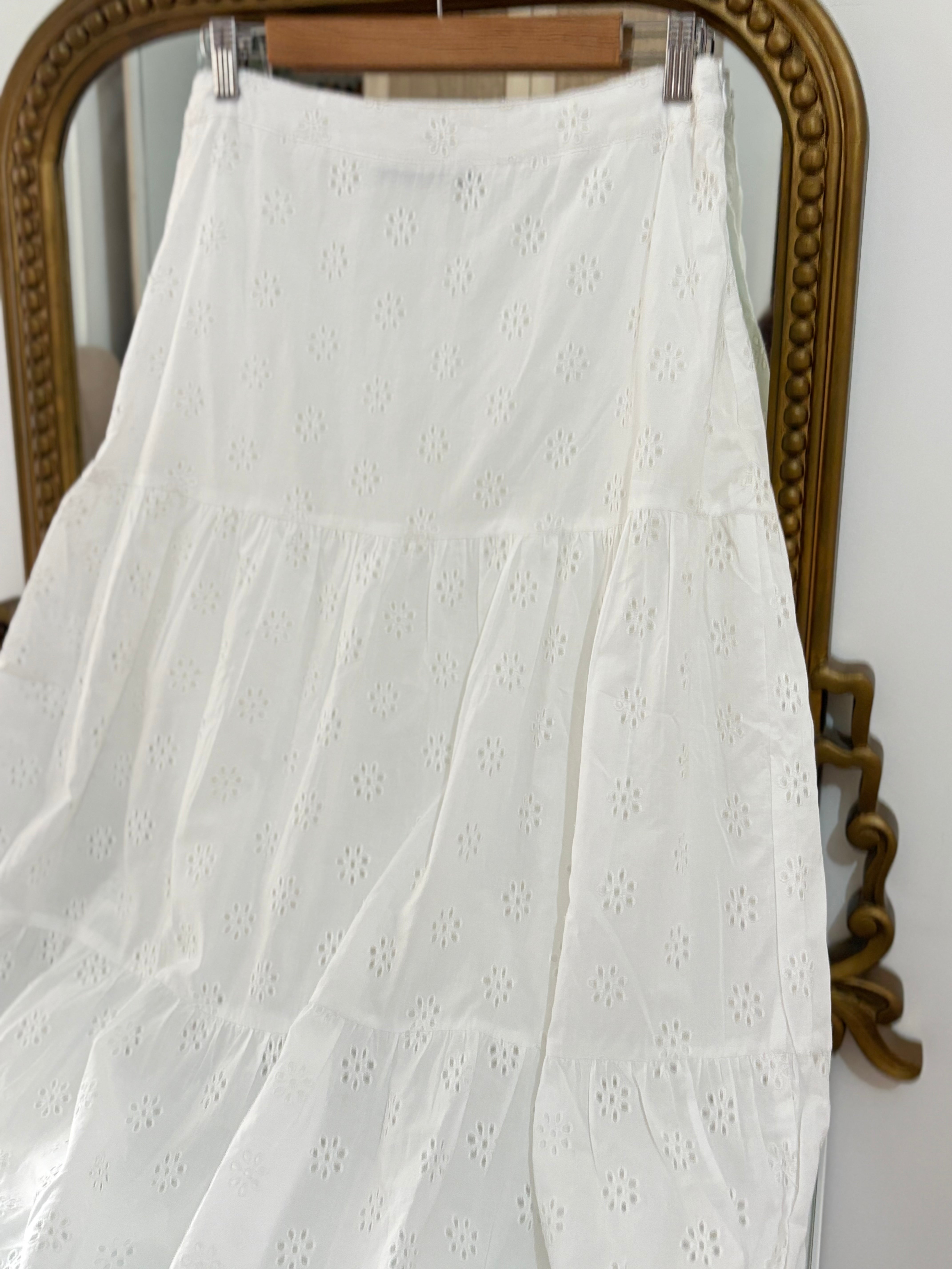 Luna Eyelet Skirt (29-32)