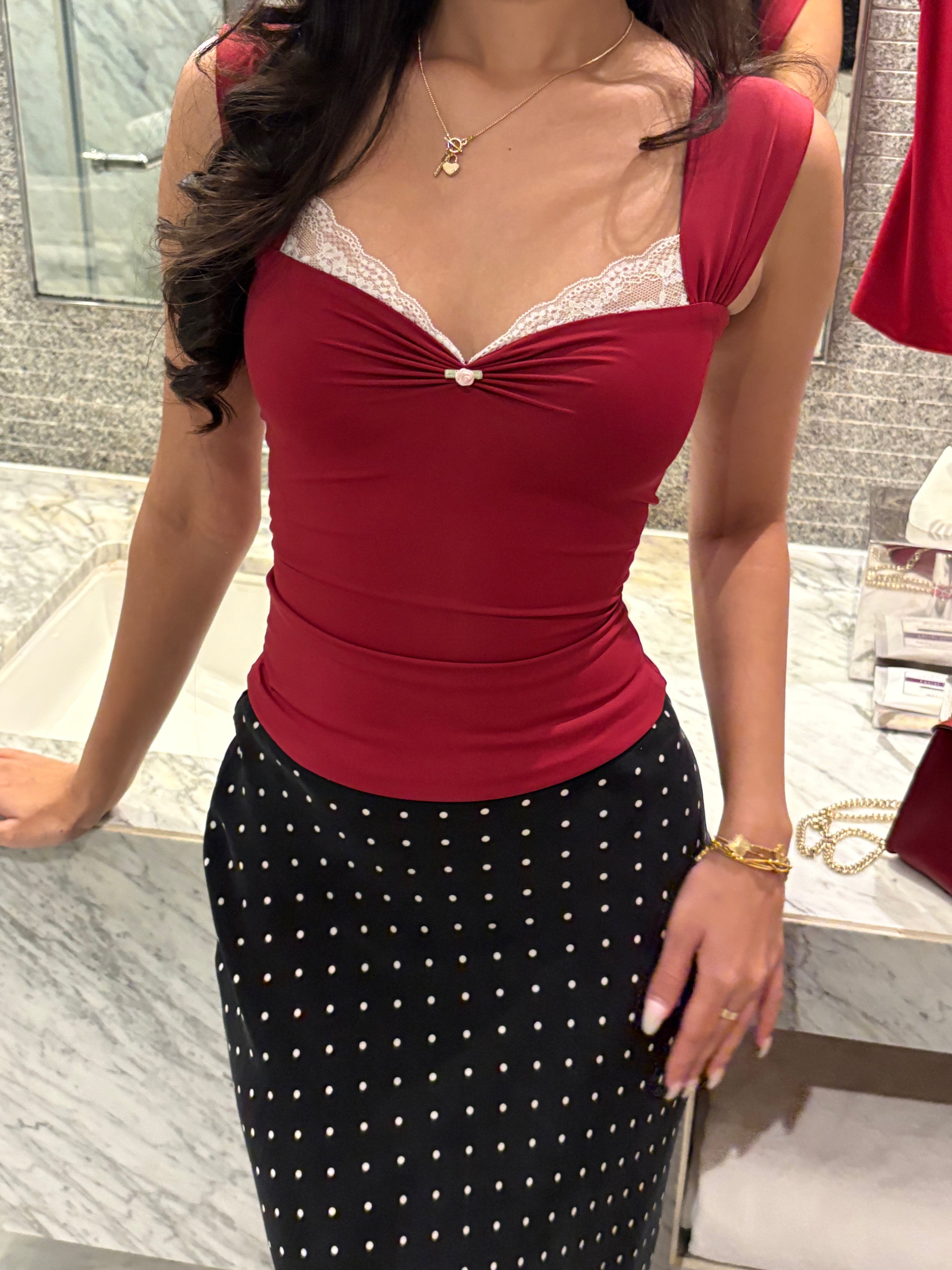 Belle Sculpting Top in Crimson