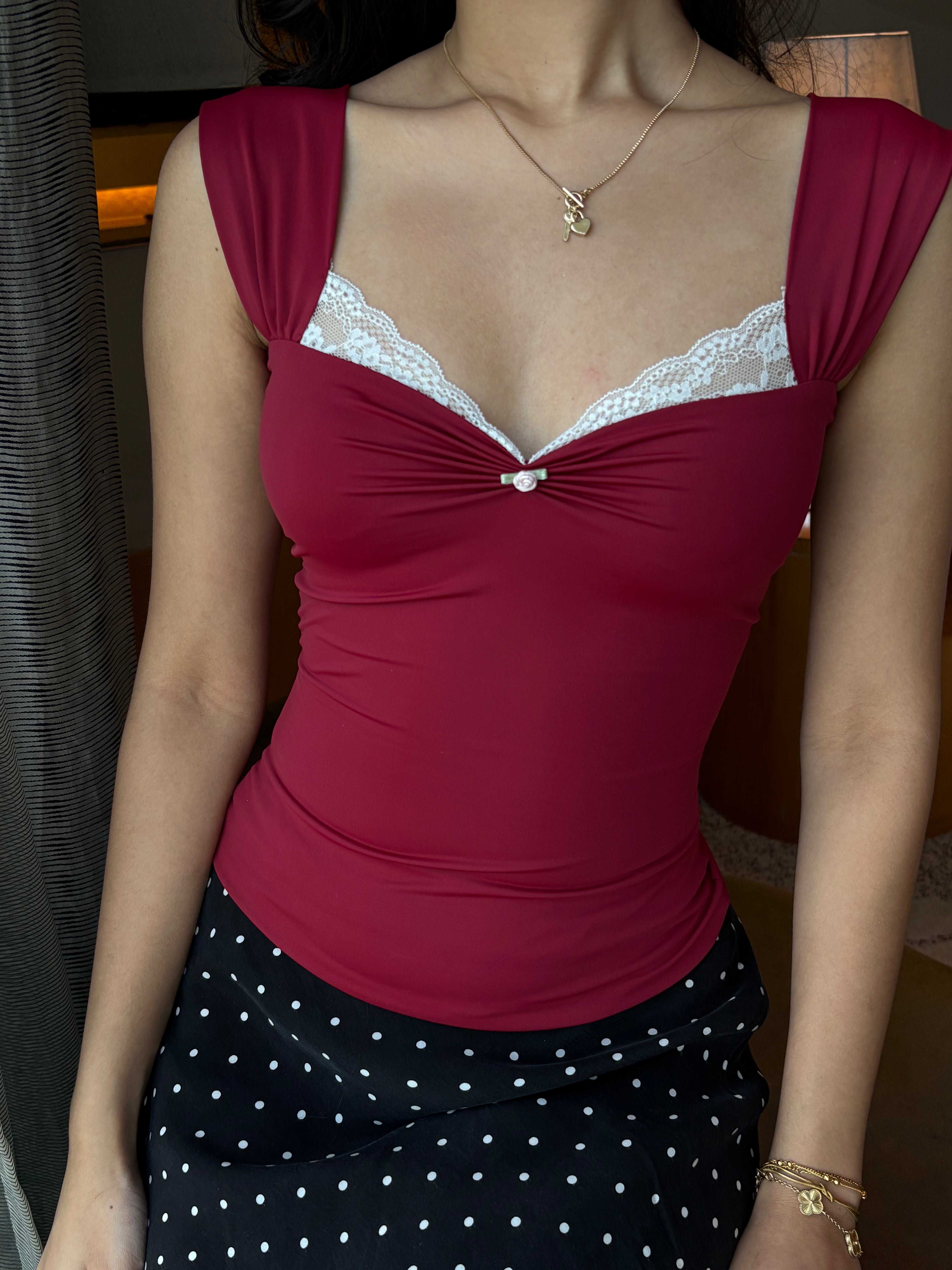 Belle Sculpting Top in Crimson