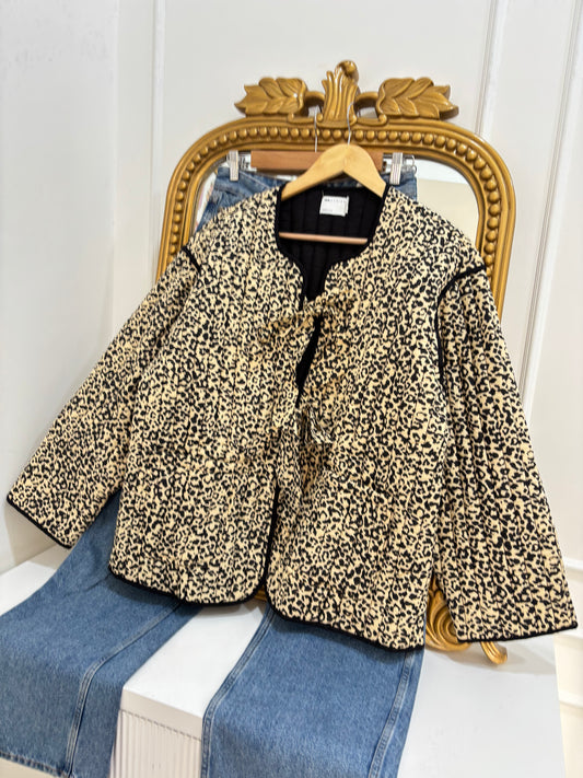 Leopard Quilted Tie-Up Jacket (L-4XL)