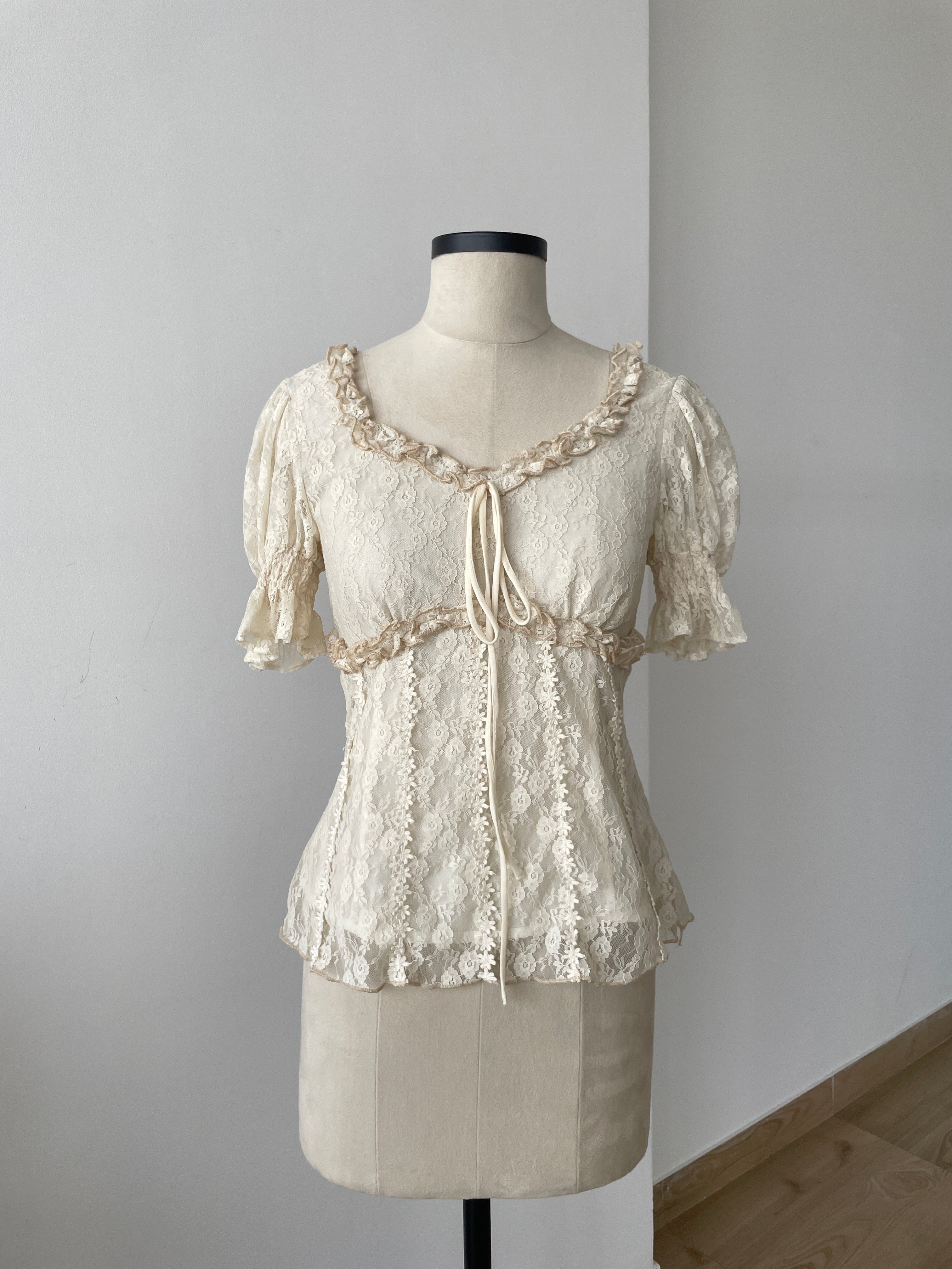 Lace Top - SAMPLE