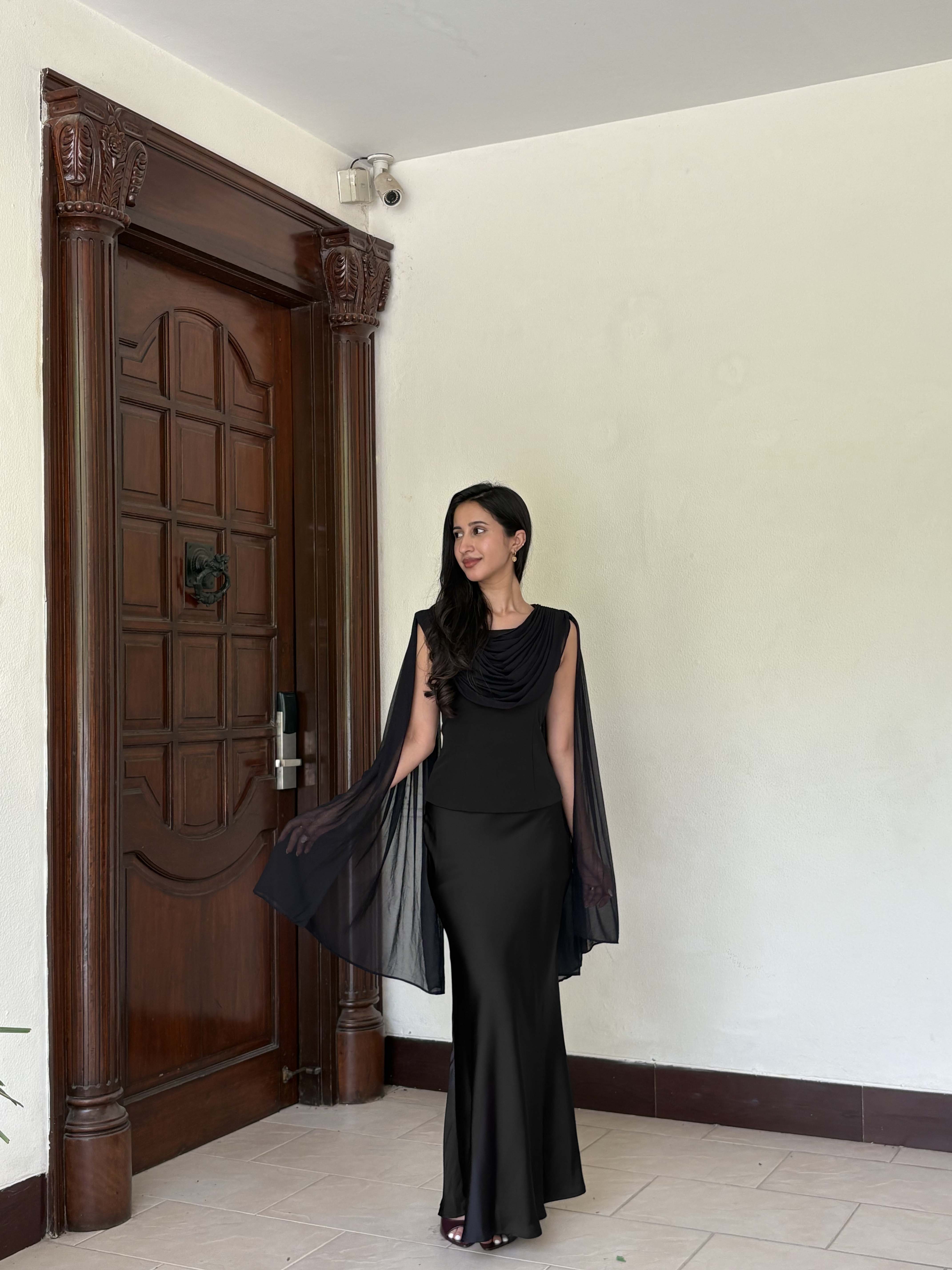Audrey Dupatta Top in Black