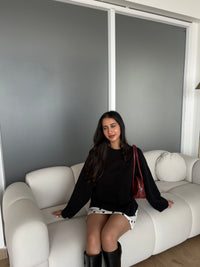 Chunky Crewneck Pullover in Black