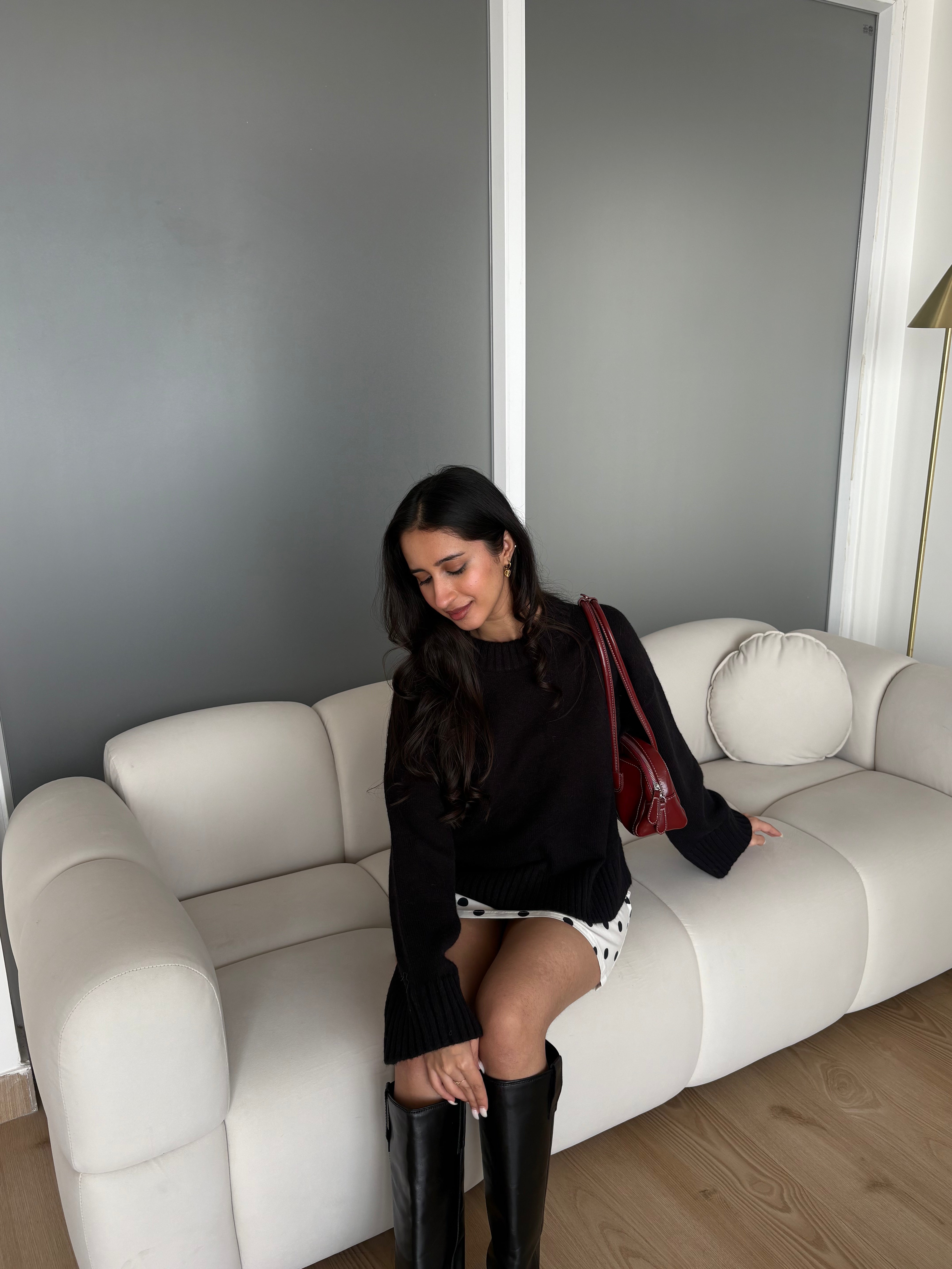 Chunky Crewneck Pullover in Black