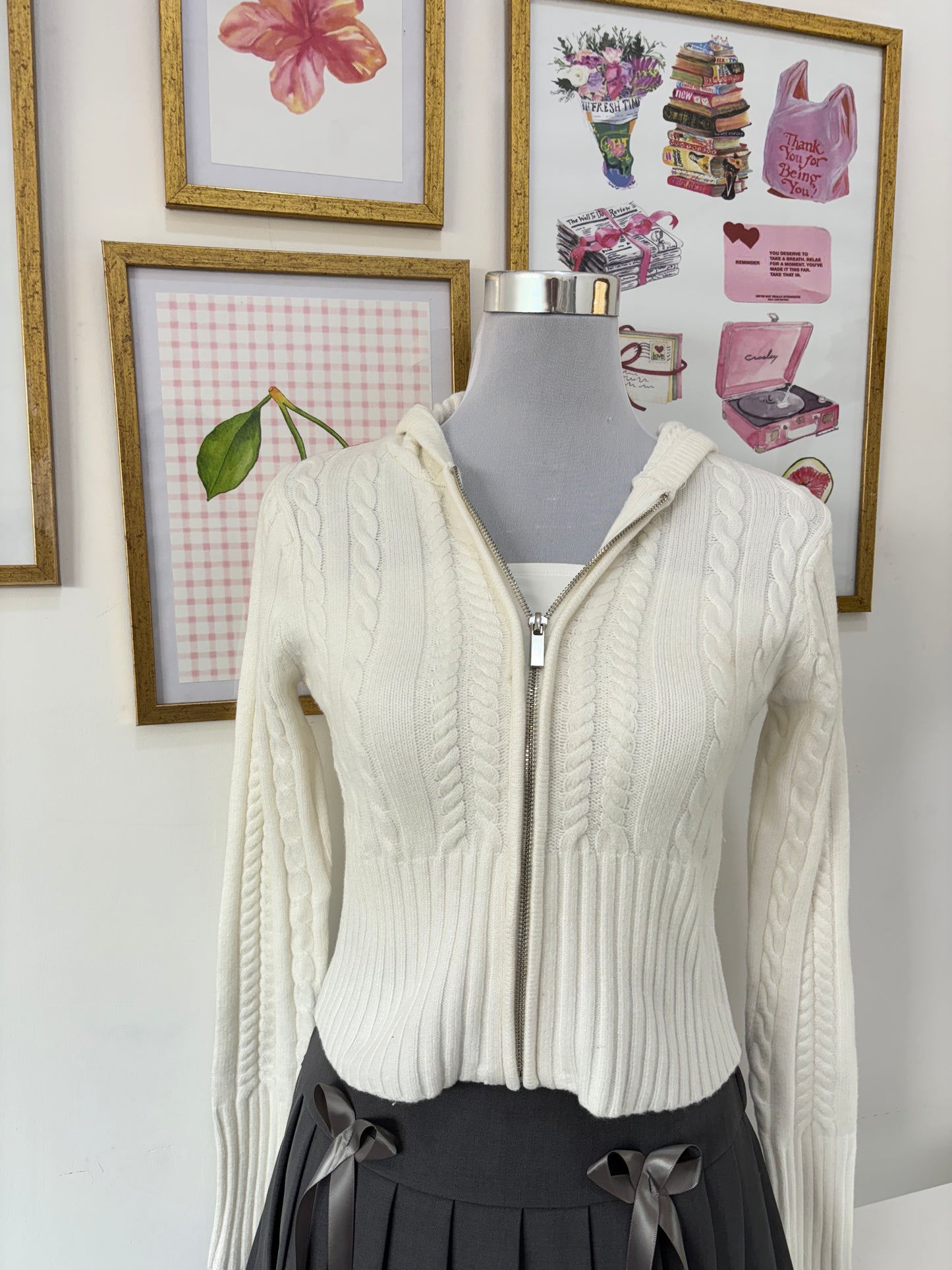 Isabelle Cable Knit Cardigan in White (S-2XL)