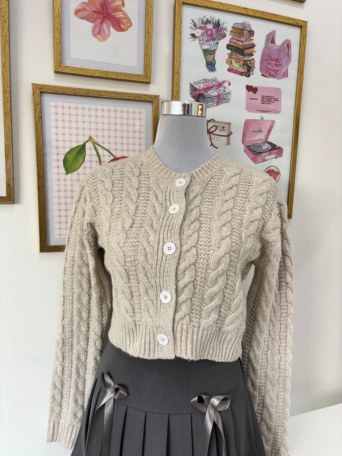 Celia Cable Knit Cardigan in Cream (M)