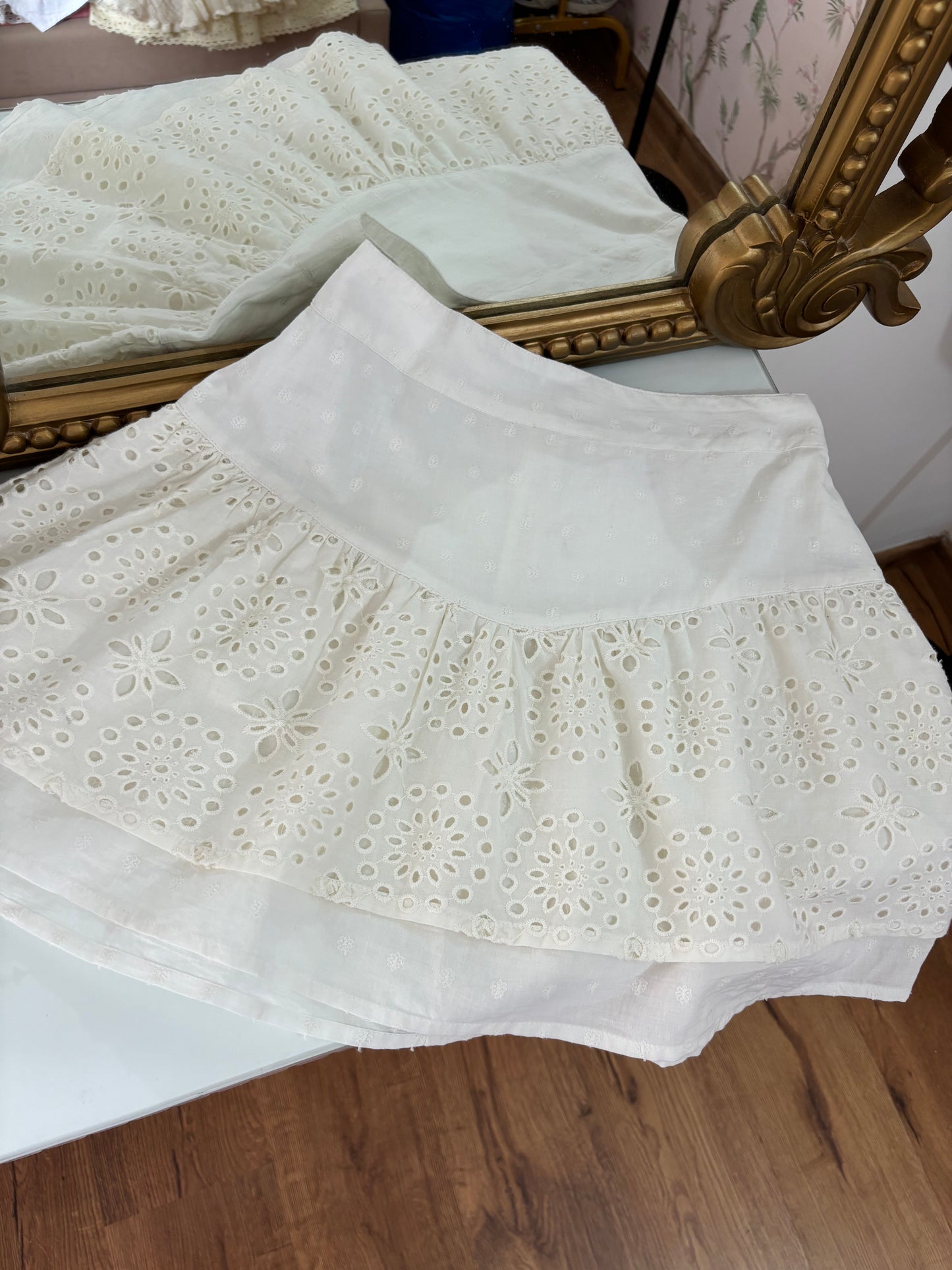 Grace Skirt in White (24-28)