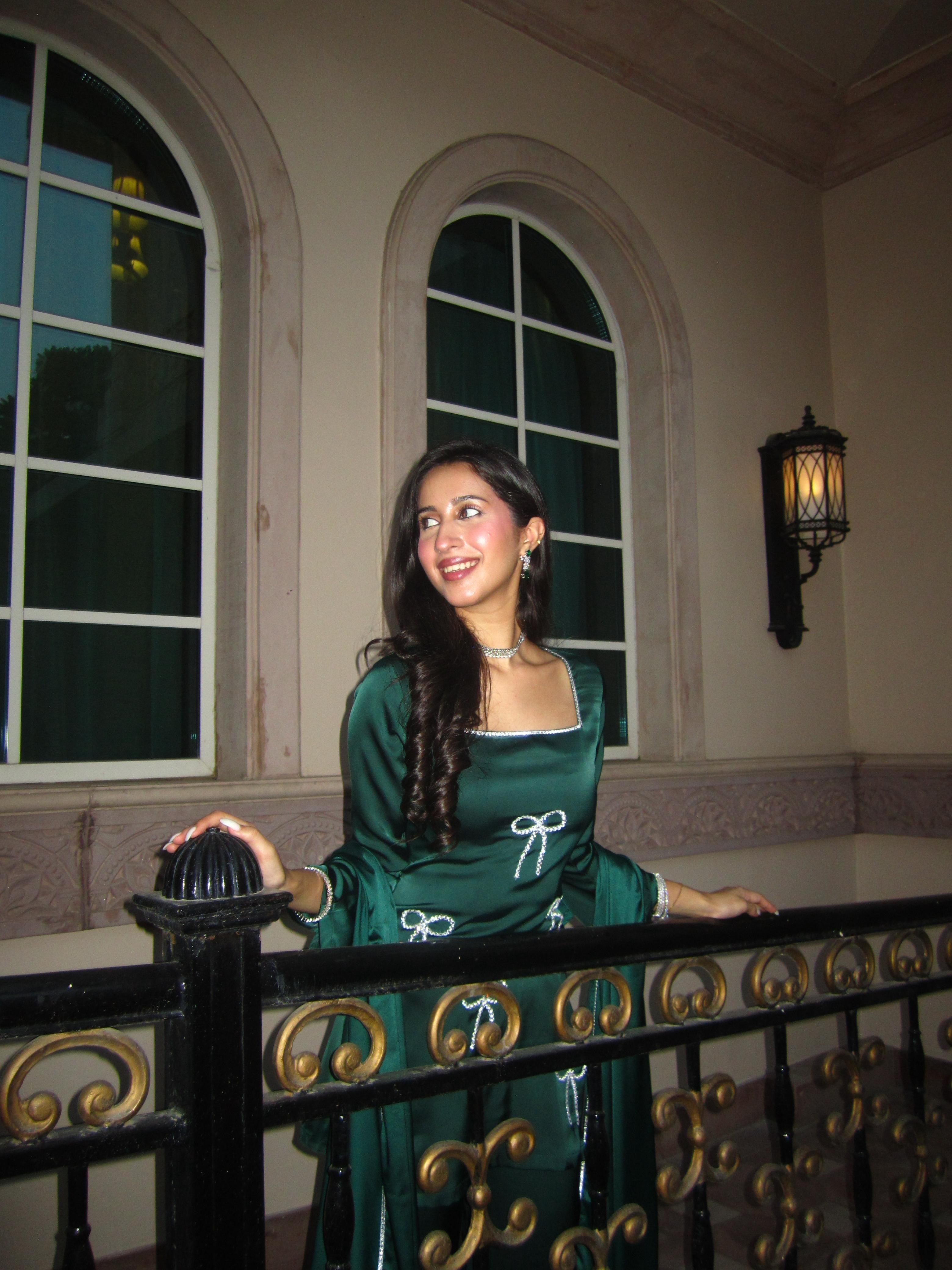 Pari Suit Set in Deep Green